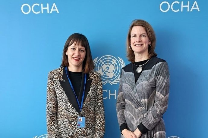 La secretaria general de la Conselleria de Unión Europea y Acción Exterior, Lorena Elvira, con la directora de la División de Financiación y Alianzas de la Oficina de Naciones Unidas para la Coordinación de Asuntos Humanitarios (OCHA),  Lisa Doughten