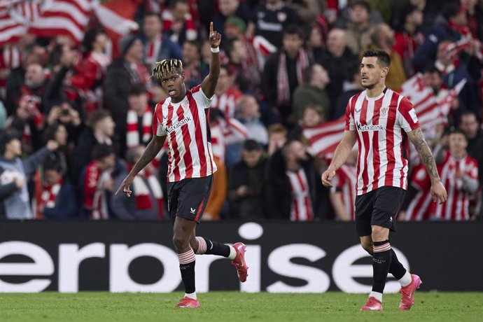 Nico Williams of Athletic Club celebrates after scoring the team's first goal during the UEFA Europa League 2024/25 Round of 16 Second Leg match between Athletic Club and AS Roma at San Mames on March 13, 2025, in Bilbao, Spain.