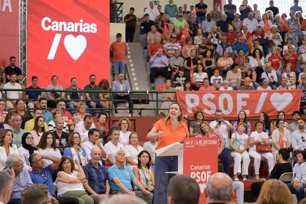Archivo - La diputada socialista, María Dolores Corujo, en un acto preelectoral, en el Terrero de Lucha Santiago Yanes, a 24 de junio de 2023, en Tenerife