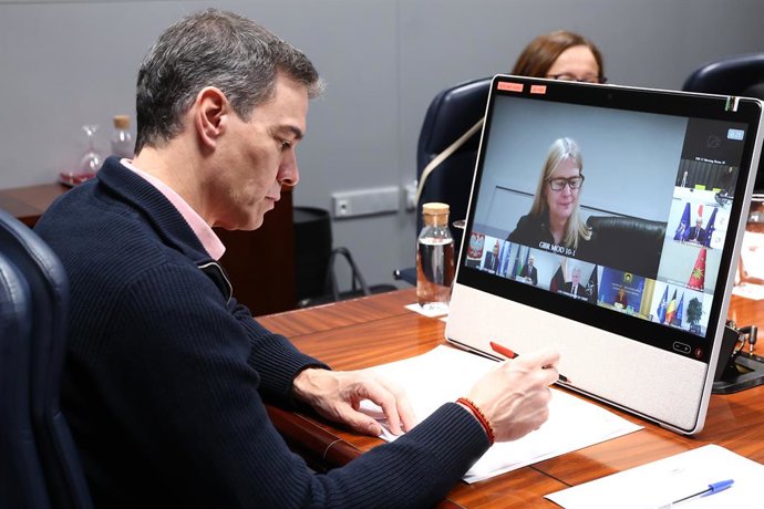 Sánchez participa por videoconferência da reunião de líderes sobre a Ucrânia.