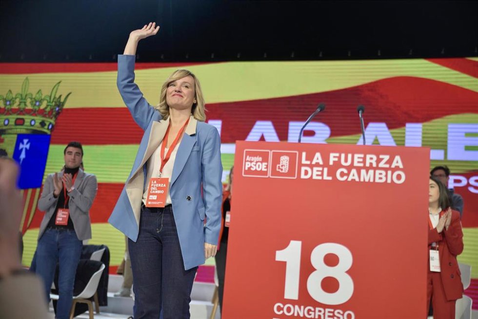 Zapatero inaugura el 18 Congreso del PSOE de Aragón en Zaragoza