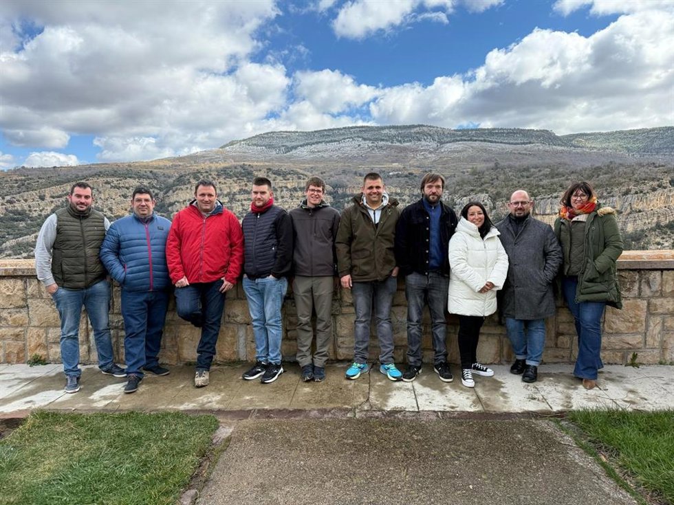 Alberto Izquierdo ha visitado el Maestrazgo, en el marco de su campaña como candidato a la Presidencia del PAR.