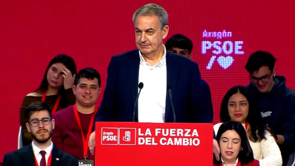 Zapatero reclama a Feijóo "arrimar el hombro" para servir a España