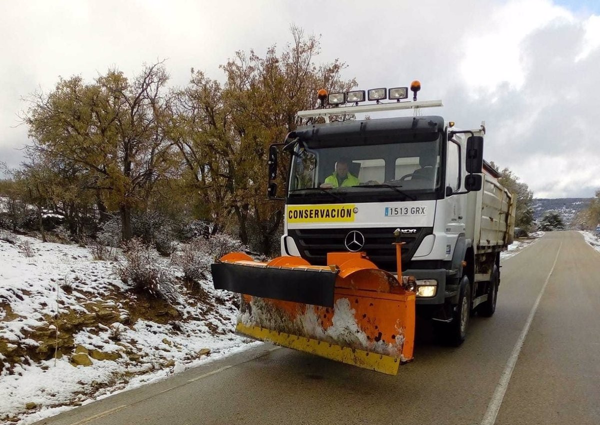 Transportes dispone 207 máquinas quitanieves y 38.226 toneladas de sal para hacer frente a las nevadas en C-LM