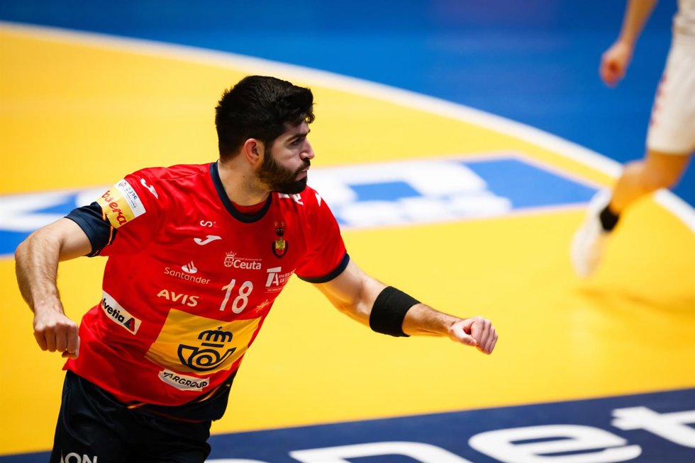 Archivo - Imanol Garciandia en un partido de la selección española de balonmano en el Mundial