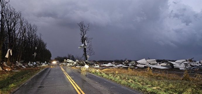 Tormenta de granizo y tornados en Misuri (EEUU)