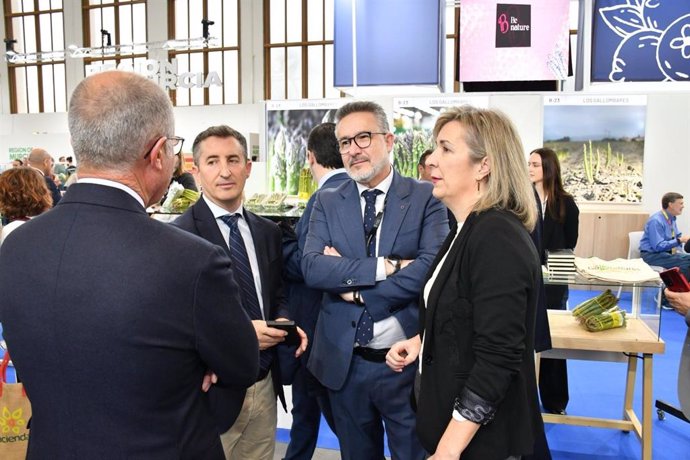 La Diputación de Granada, junto a la Asociación de Cooperativas de Granada, pone en marcha "una serie de proyectos innovadores".