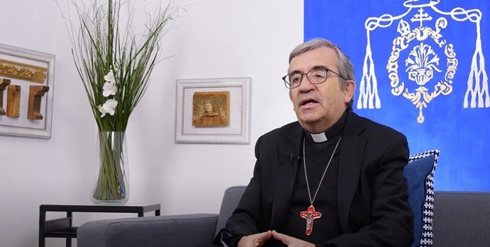 El arzobispo de Valladolid, Luis Argüello, en una carta pastoral