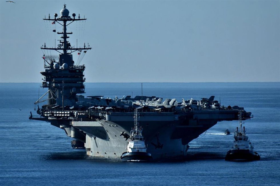 Archivo - El portaaviones de EEUU 'Harry S. Truman'