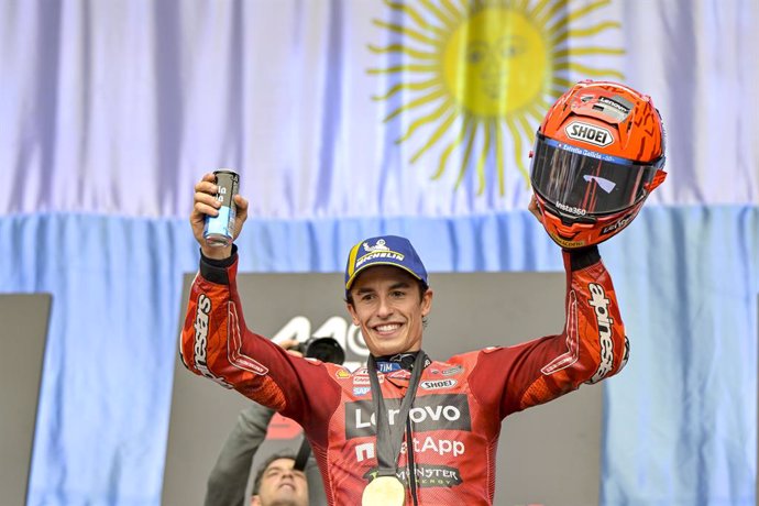 Argentina.- (Crónica) Marc le gana la partida a Álex en el show de los Márquez en Argentina