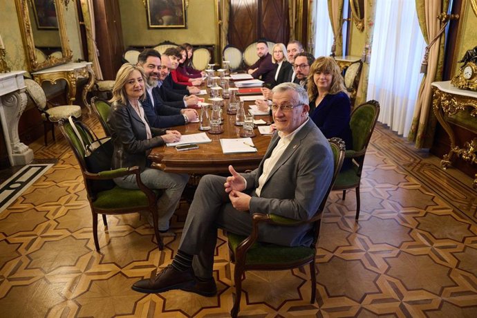 Reunión de la representación navarra de la Junta de Transferencias