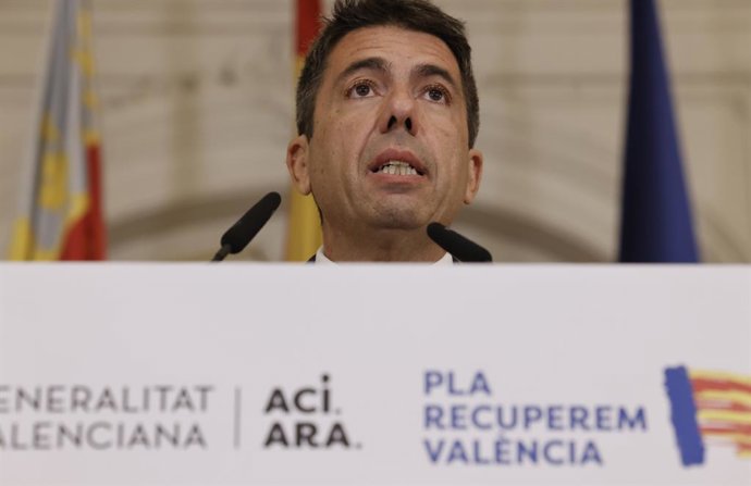 O presidente da Generalitat, Carlos Mazón, em uma apresentação no Les Corts