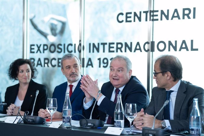 La consellera Alícia Romero, l'alcalde Jaume Collboni, el ministre Jordi Hereu i el president de Fira de Barcelona, Pau Relat