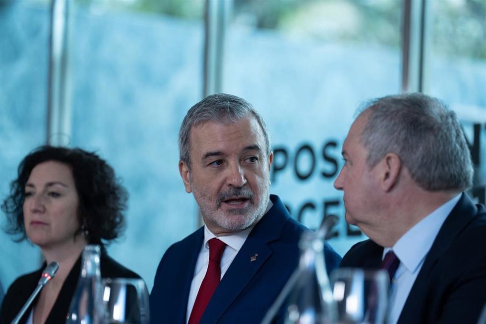 El alcalde de Barcelona, Jaume Collboni, en la rueda de prensa en la que se ha presentado a los ganadores del concurso internacional para la remodelación del recinto de Montjuc