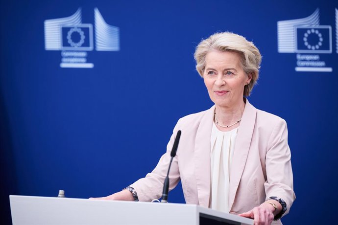 HANDOUT - 03 March 2025, Belgium, Brussels: President of the European Commission Ursula von der Leyen gives a press statement following a meeting on the Future of European Automotive Industry. Photo: Dati Bendo/European Commission/dpa - ATTENTION: editori