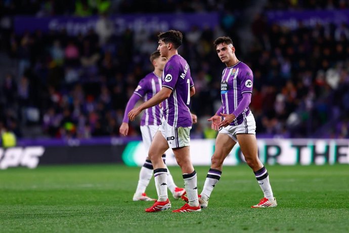 Archivo - El centrocampista del Real Valladolid Mario Martín, expulsado ante el Real Madrid.
