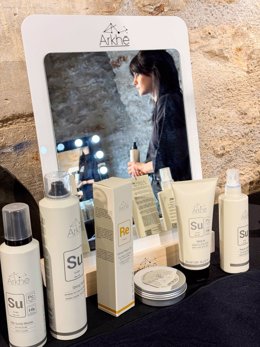 Productos Arkhé Cosmetics en PFW 25