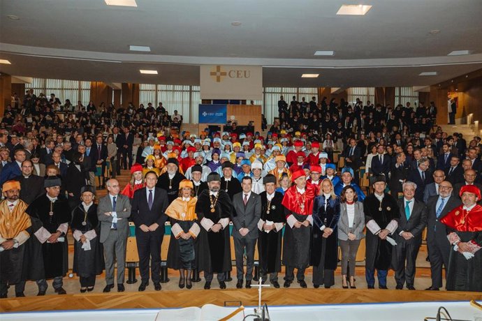 Concha Yoldi y Manuel Marchena, Doctores Honoris Causa de CEU Fernando III por su trayectoria profesional.  .