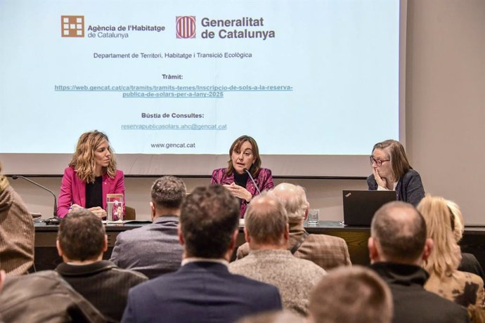 La consellera de Territori de la Generalitat, Sílvia Paneque