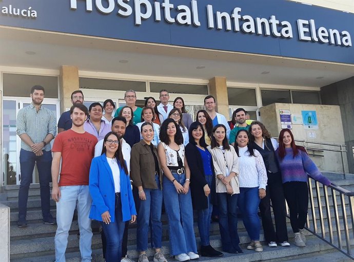 Entrada de residentes em 2024 no Hospital Infanta Elena em Huelva.