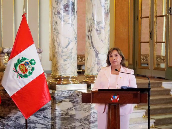 Archivo - January 29, 2025, Lima, Lima, Peru: Dina Boluarte, President of Peru, giving statements at the Government Palace during the visit of Edmundo Gonzalez Urrutia to the Government Palace of Peru. Gonzalez carries out various activities in Peru, with