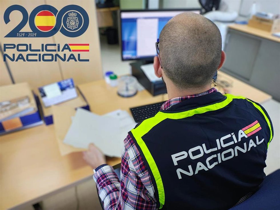 Agente de la Policía Nacional.