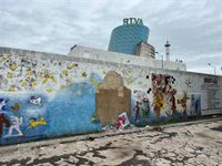 Se desprenden paños cerámicos del mural 'Verbo América' de la Expo 92 de Sevilla como consecuencia de la lluvia