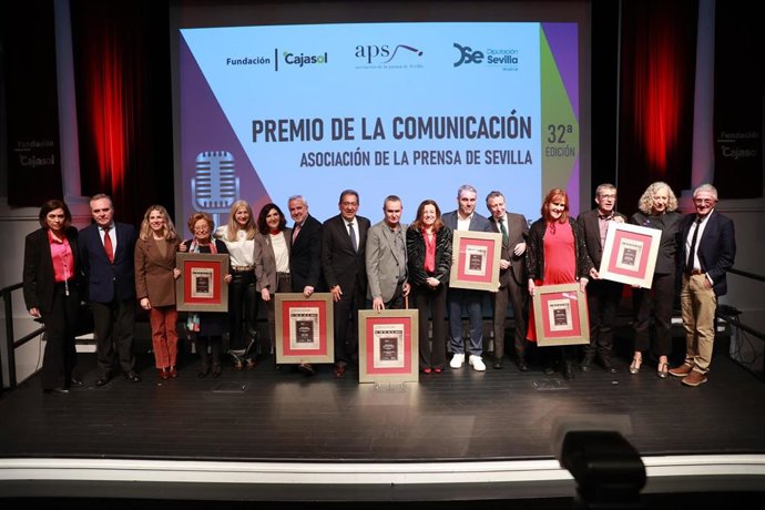 Los XXXII Premios de la Comunicación reconocen a Radio Sevilla y a Antonio Avendaño