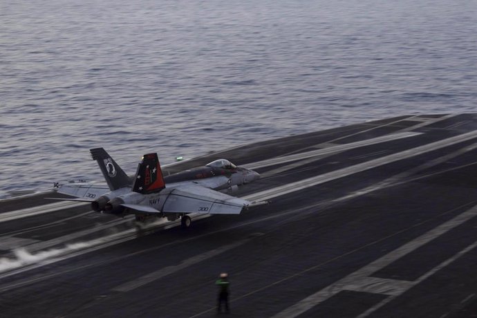 March 16, 2025, Uss Harry S. Truman, Red Sea, International Waters: A U.S. Navy F/A-18E Super Hornet fighter aircraft attached to the Sunliners of Strike Fighter Squadron 81, launches off the flight deck of the Nimitz-class aircraft carrier USS Harry S. T