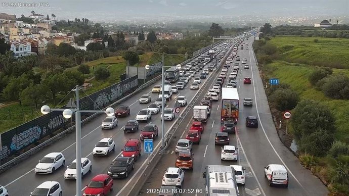 Tráfico en la zona del PTA de Málaga