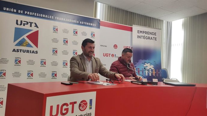 El presidente de la Unión de Profesionales de Trabajadores Autónomos, UPTA, Eduardo Abad y el secretario general de UGT, Javier Fernández Lanero.
