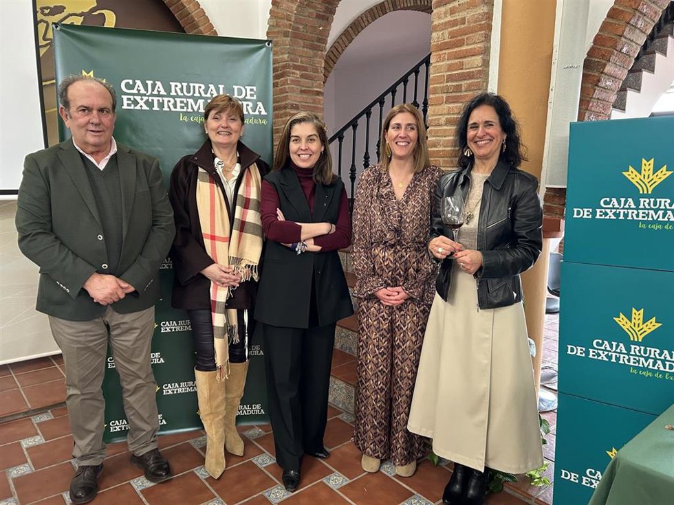 Caja Rural de Extremadura publica las bases del XXVI Concurso Premios Espiga Vinos.