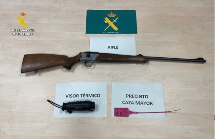 La Guardia Civil identifica a un furtivo que utilizaba un visor térmico para cazar sin autorización en el término de Urueña