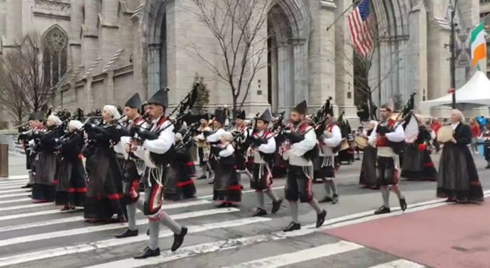 Participación de la Banda de Gaitas Villa de Xixón en el desfile de San Patricio de Nueva York.