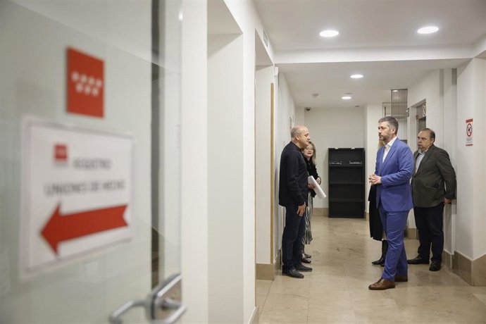 El consejero de Presidencia, Miguel Ángel García Martín, en la nueva sede del Registro de Uniones de Hecho