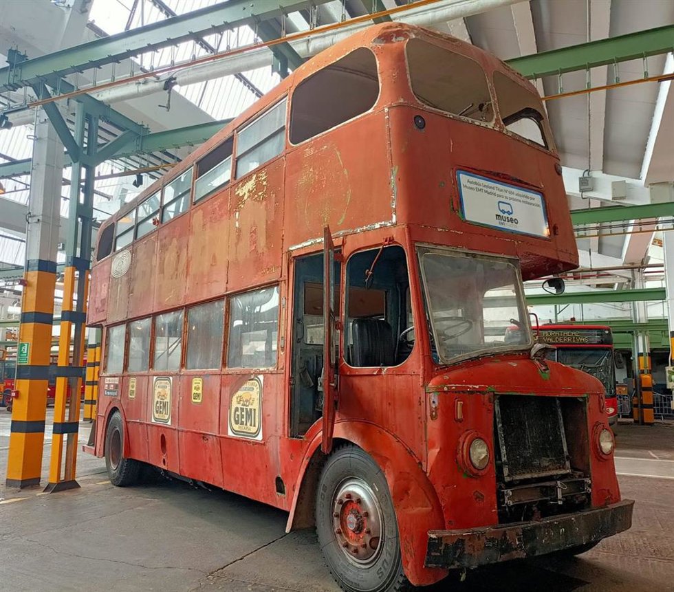 Legendario autobús Leyland de 1957 que EMT Madrid compró por Wallapop para incorporar a su museo