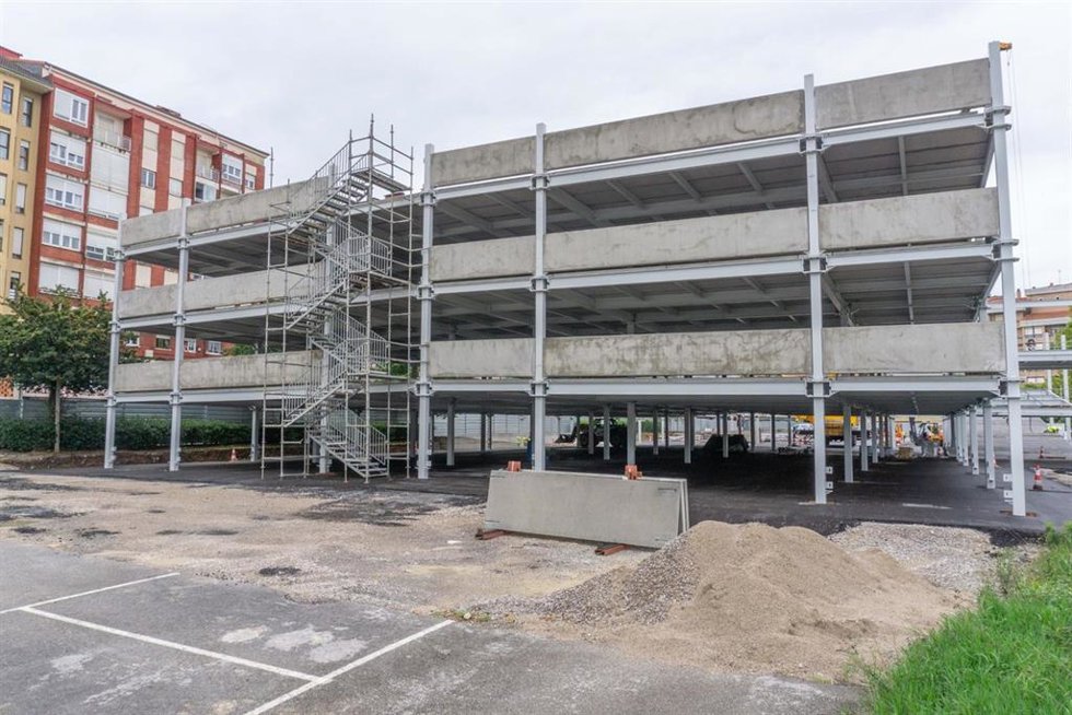 Archivo - Aparcamiento de La Carmencita en construcción