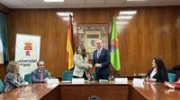 Ayuntamiento y Universidad de León firman un convenio para formar al personal de las escuelas infantiles municipales