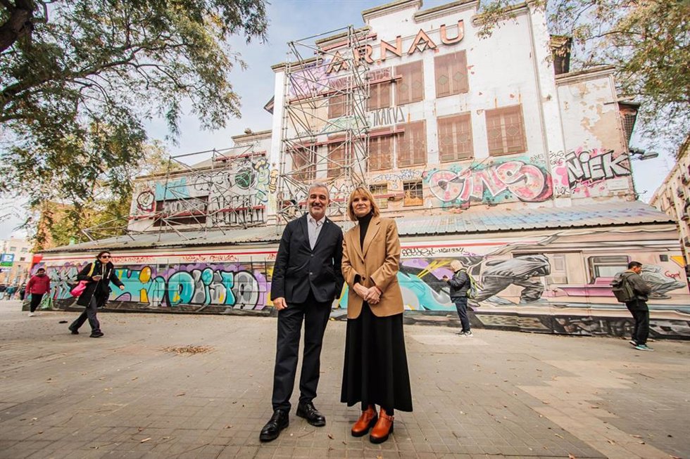 El alcalde de Barcelona, Jaume Collboni, y la presidenta de la Diputación de Barcelona, Llusa Moret