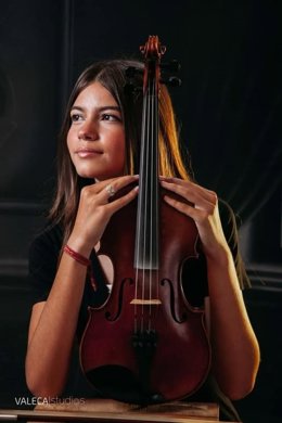 La violinisita Laura Fernández.