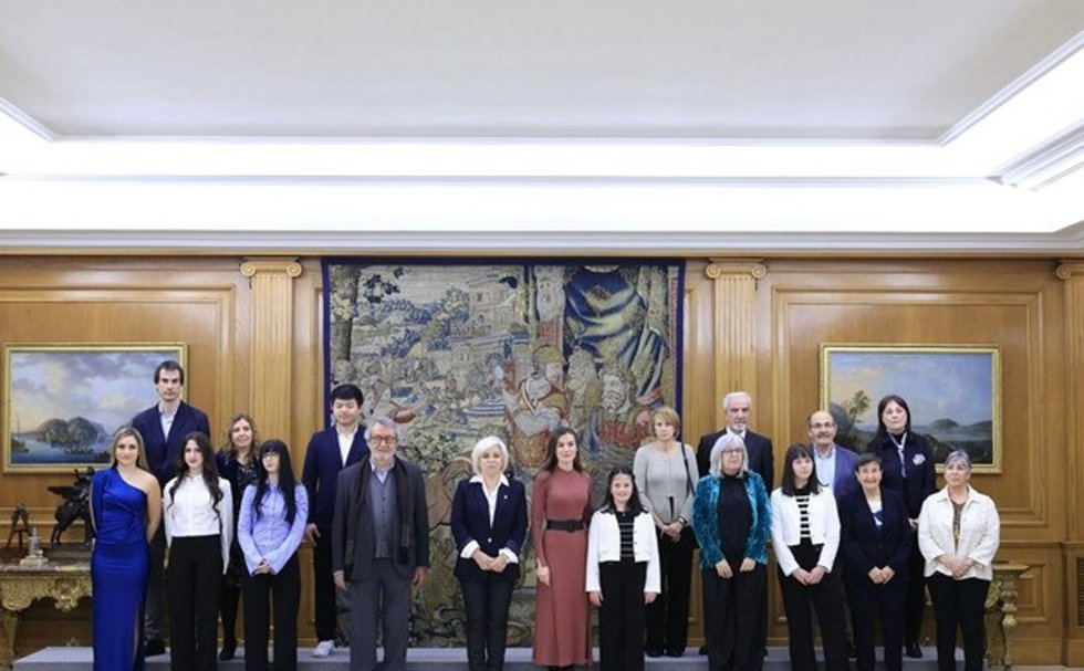 La Reina Letizia recibe en audiencia a huérfanos de violencia de género en el Palacio de La Zarzuela