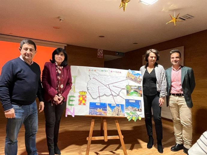 Acto en la residencia José López Barneo con motivo del Día de la Provincia de Jaén.