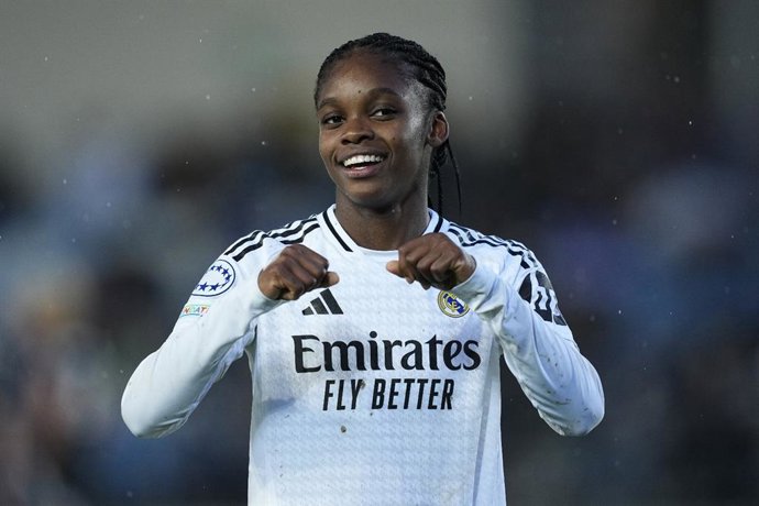 Linda Caicedo comemora seu gol na vitória de 24 a 25 entre Real Madrid e Arsenal pela Liga dos Campeões.