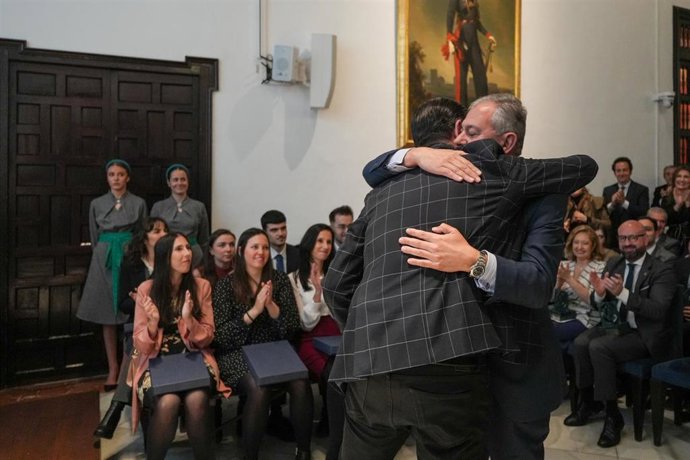 El alcalde de Sevilla, José Luis Sanz, en los Galardones de la Asociación Española Contra el Cáncer