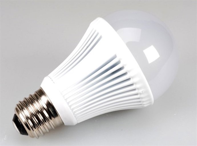 Archivo - Una bombilla, en una imagen del archivo.