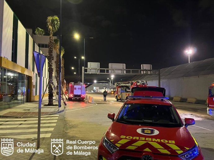 Extinguido un incendio en un edificio administrativo del recinto portuario