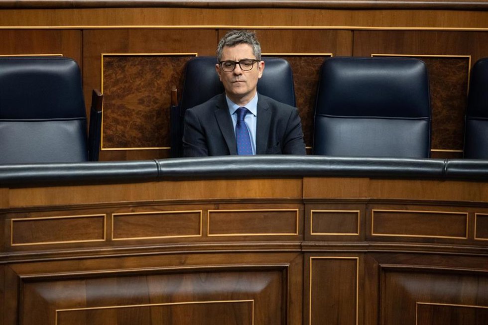 El ministro de la Presidencia, Justicia y Relaciones con las Cortes, Félix Bolaños, durante una sesión plenaria en el Congreso de los Diputados, a 18 de marzo de 2025, en Madrid (España). 