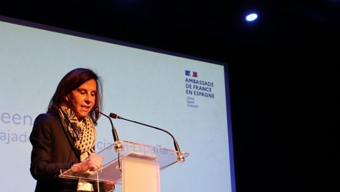 La nueva embajadora francesa durante el acto