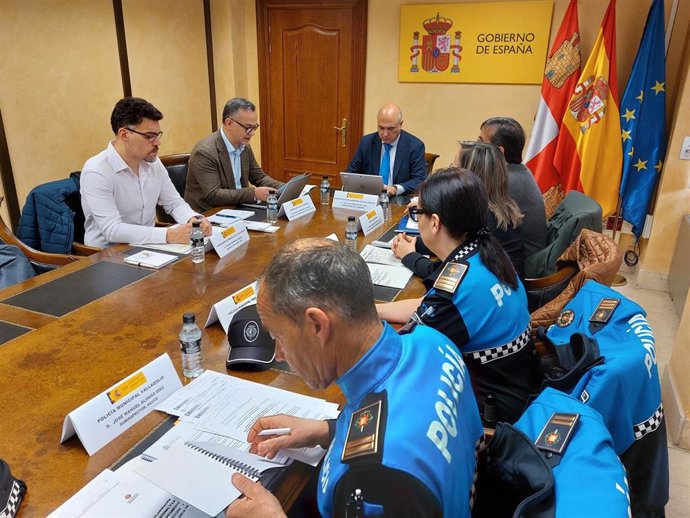 Un total de 398 mujeres cuenta con protección en Valladolid para evitar ser agredido por sus parejas o sus ex. En la foto, integrantes de la mesa de coordinación policial.