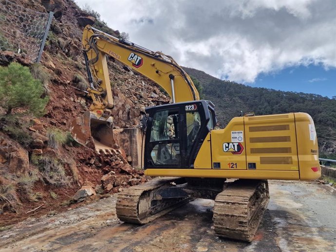 La Junta continúa los trabajos de estabilización de la ladera en la carretera A-397